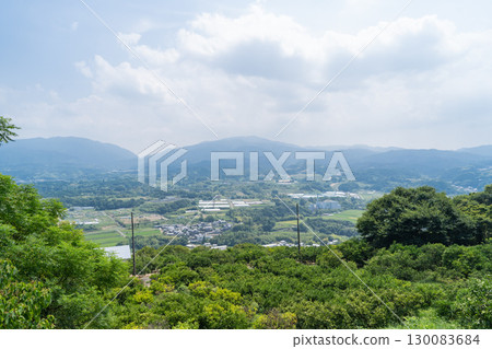 從龍泉寺眺望竹山（大阪府富田林市） 130083684