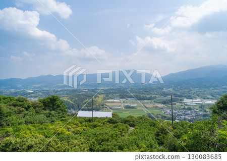 從龍泉寺眺望竹山（大阪府富田林市） 130083685