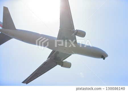 起飛和著陸一架客機 130086140