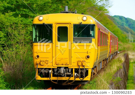 愛媛的觀光列車：伊予灘的故事 130090283