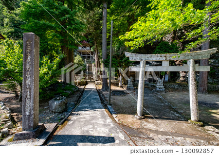 Fudoin Iwayado Iwaya Shrine Wakasa Town, Yazu District, Tottori Prefecture 130092857