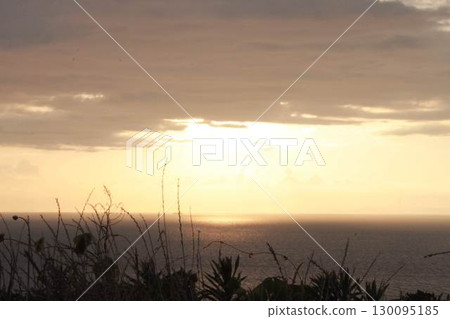 Golden sunset and sea 130095185