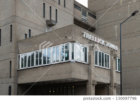 Trellick Tower is indeed recognized for its unique aesthetic and status as a significant example of Brutalist architecture. Trellick Tower is indeed recognized for its unique aesthetic and status as a significant example of Brutalist architecture. 130097796