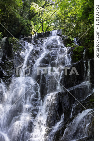 美麗的白絲瀑布，糸島的熱門景點（福岡縣糸島市） 130101753