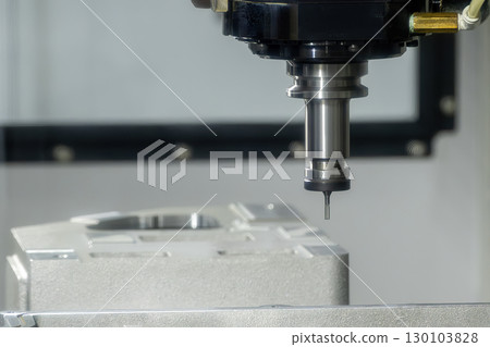 The CNC milling machine finish cut the aluminum housing parts with flat nose end mill tool. The CNC milling machine finish cut the aluminum housing parts with flat nose end mill tool. 130103828