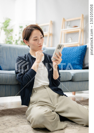 擔心,女人,女士 擔心,女人,女士 130105008
