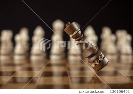 Flying chess pieces. A puzzle game with tricky combinations that requires planning and thinking. 130106401
