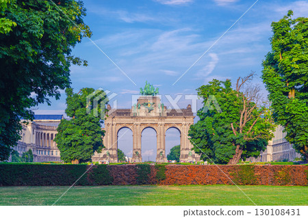 Cinquantenaire Arcade Neoclassical style in Park of the Fiftieth Anniversary Parc du Cinquantenaire Jubelpark Jubilee Park in European Quarter of Brussels city, Brussels-Capital Region, Belgium 130108431