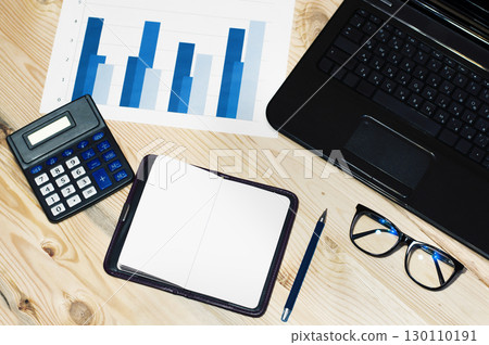 office worker's workplace, remote work, student study remotely 130110191