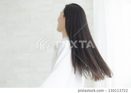 Women who do hair care 130113722