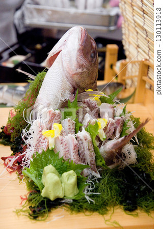 Fresh sea bream sashimi with head 130113918