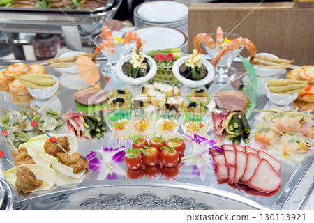 華麗的派對食品的集體形象 華麗的派對食品的集體形象 130113921