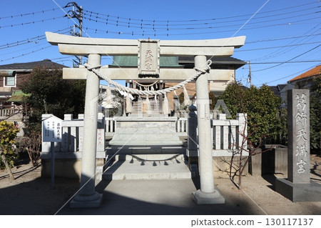 Motoyawata Katsushika Hachiman Shrine Motoyawata Katsushika Hachiman Shrine 130117137