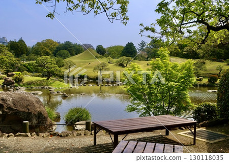Suizenji Park, spring-fed pond and Mount Fuji (Kumamoto City, Kumamoto Prefecture) Suizenji Park, spring-fed pond and Mount Fuji (Kumamoto City, Kumamoto Prefecture) 130118035