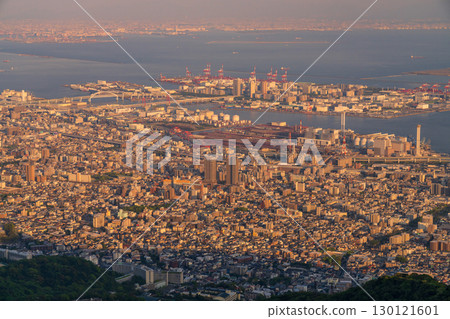 兵庫縣：日本三大夜景之一：神戶掬星台的夜景 130121601