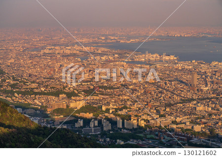 兵庫縣：日本三大夜景之一：神戶掬星台的夜景 130121602