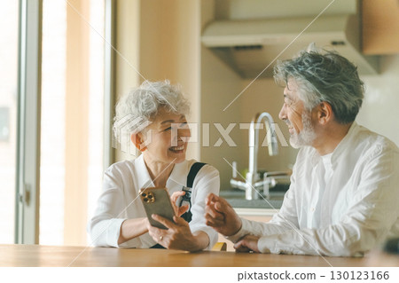 Friends Senior couple 130123166