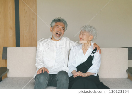 Friends Senior couple Friends Senior couple 130123194