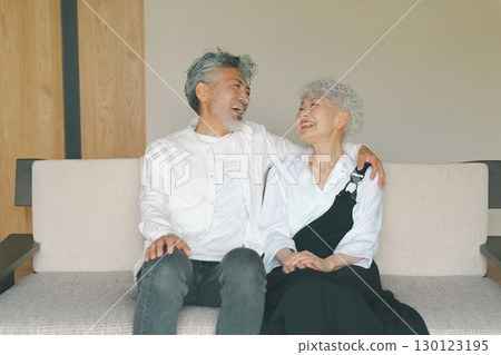 Friends Senior couple Friends Senior couple 130123195