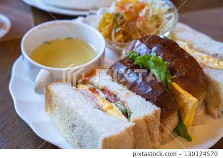 培根蛋三明治 培根蛋三明治 130124570