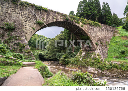 Summer Tsujunkyo Bridge, stone arch aqueduct, Kumamoto Prefecture Summer Tsujunkyo Bridge, stone arch aqueduct, Kumamoto Prefecture 130126766
