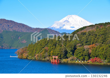 Autumn Motohakone Lake Ashi Mt. Fuji 130132246