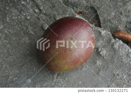 ripe wild fruit 130132271
