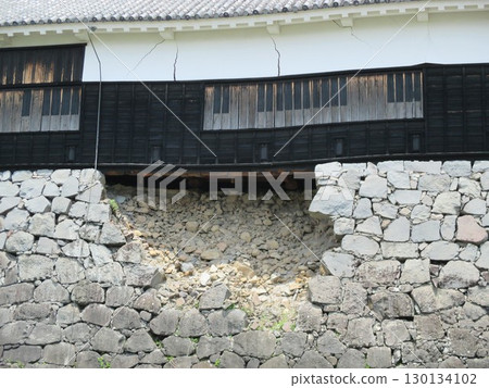 Kumamoto Castle, which was damaged in the 2016 Kumamoto earthquake and is currently undergoing restoration 130134102
