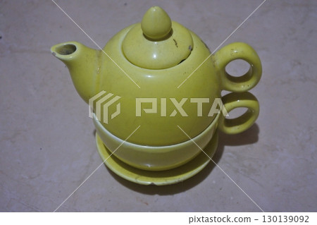 ceramic teapot with ceramic teapot ceramic teapot with ceramic teapot 130139092