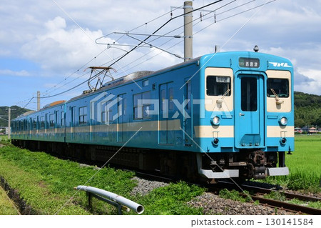 103系1500型，有JNR標誌，原始顏色，築肥線 130141584