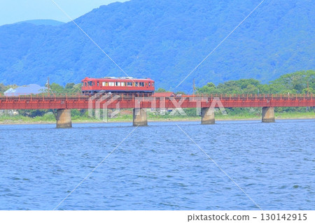 "Akamatsu-go" crossing the Yura River bridge 130142915