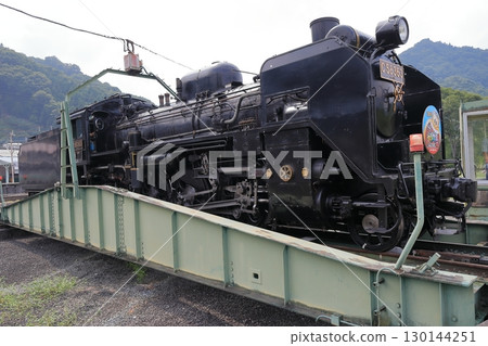 Steam locomotive turntable (Chichibu Railway) 130144251