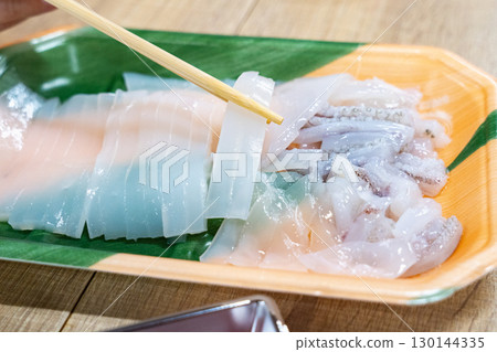 鳥取縣境港漁港的白魷魚 130144335