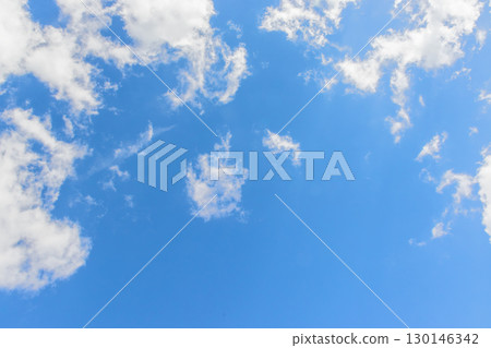 令人耳目一新的藍天 令人耳目一新的藍天 130146342
