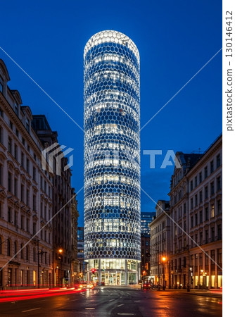 [AI 生成] 未來主義建築 130146412