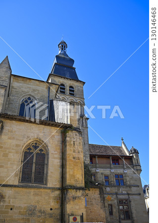 Stunning view of Cathedral Saint-Sacerdos in Sarlat, Dordogne showcasing historical architecture Stunning view of Cathedral Saint-Sacerdos in Sarlat, Dordogne showcasing historical architecture 130146468