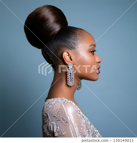 Graceful Elegance of African Beauty 130149811