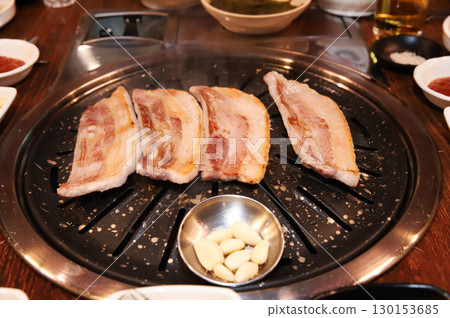Korean BBQ. Charcoal grilled pork belly 130153685