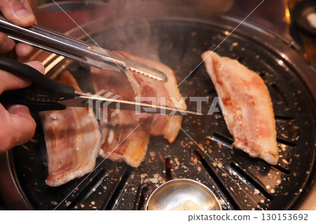 Korean BBQ. Charcoal grilled pork belly 130153692