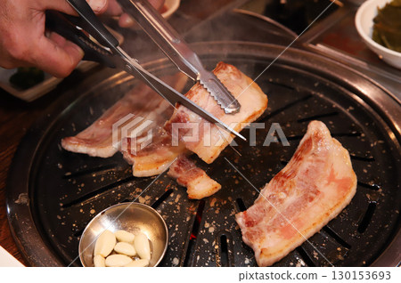 Korean BBQ. Charcoal grilled pork belly 130153693