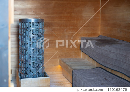 sauna 130162476