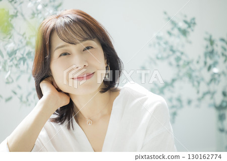 中年婦女，肖像，美女形象 130162774