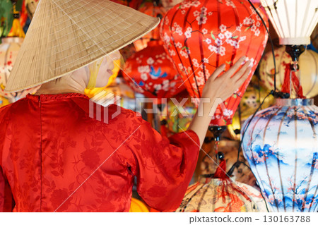 Vietnam Hoi An lantern tourism 130163788