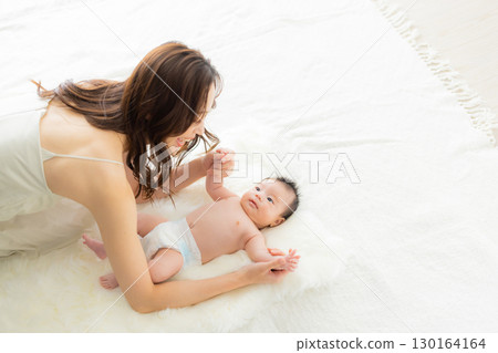 寶貝和媽媽 130164164