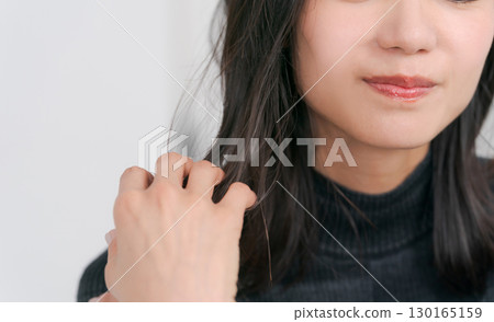 迷人的髮型女士 迷人的髮型女士 130165159
