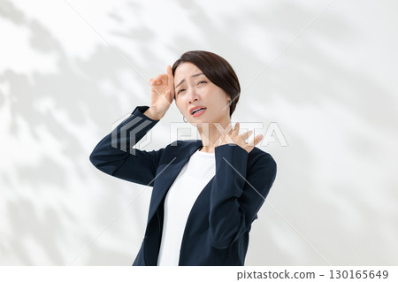 一個熱的女商人 一個熱的女商人 130165649