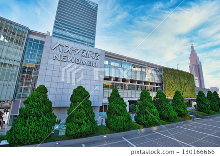 新宿站南口高速巴士總站 130166666