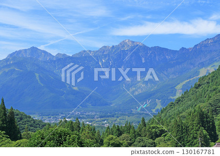 白馬的夏天：從青二梯田眺望北阿爾卑斯山 130167781