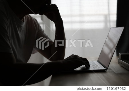 非法打工的入口 130167982