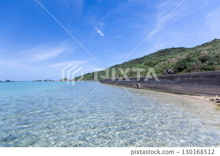 The sea of Ogami Island, 4km from Miyako Island 130168512